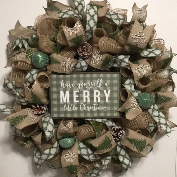 Have Yourself A Merry Little Christmas" Wreath - Picture 1 of 5